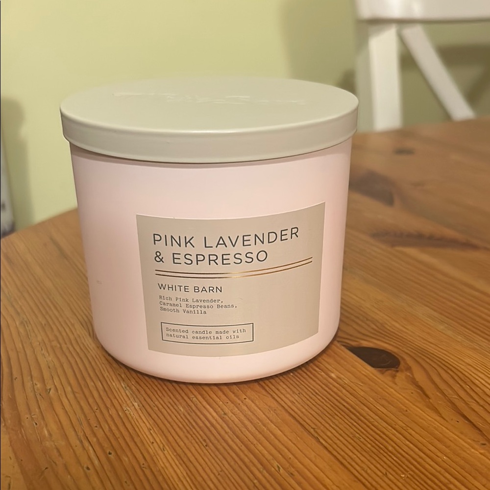 Bath and Body Works Pink Lavender & Espresso Candle!!